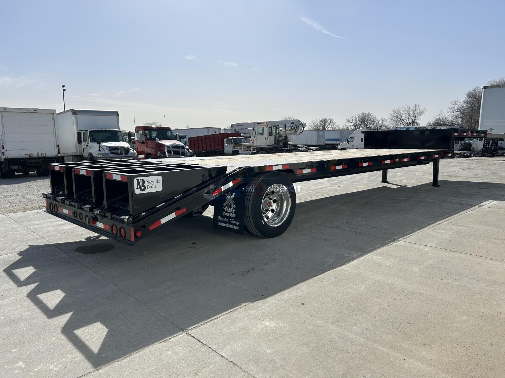 Truck Thumbnail 3