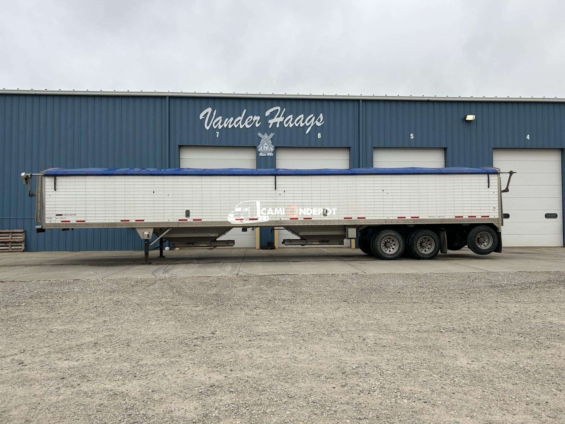 Truck Thumbnail 2