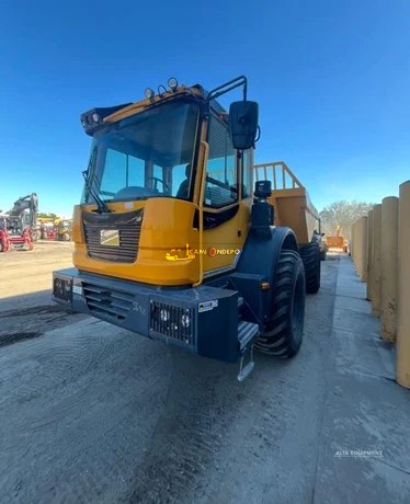 Truck Thumbnail 2