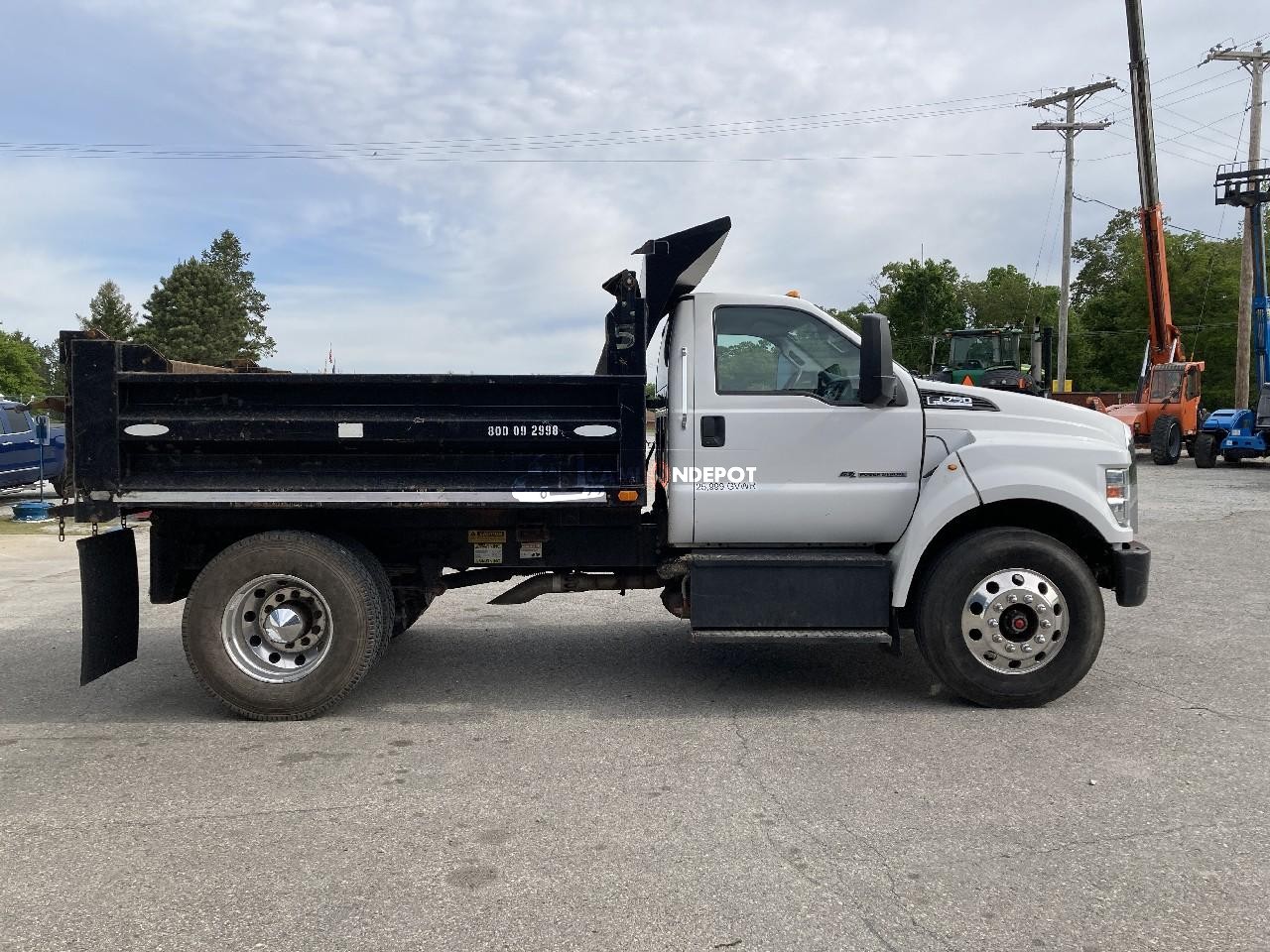 Truck Thumbnail 2