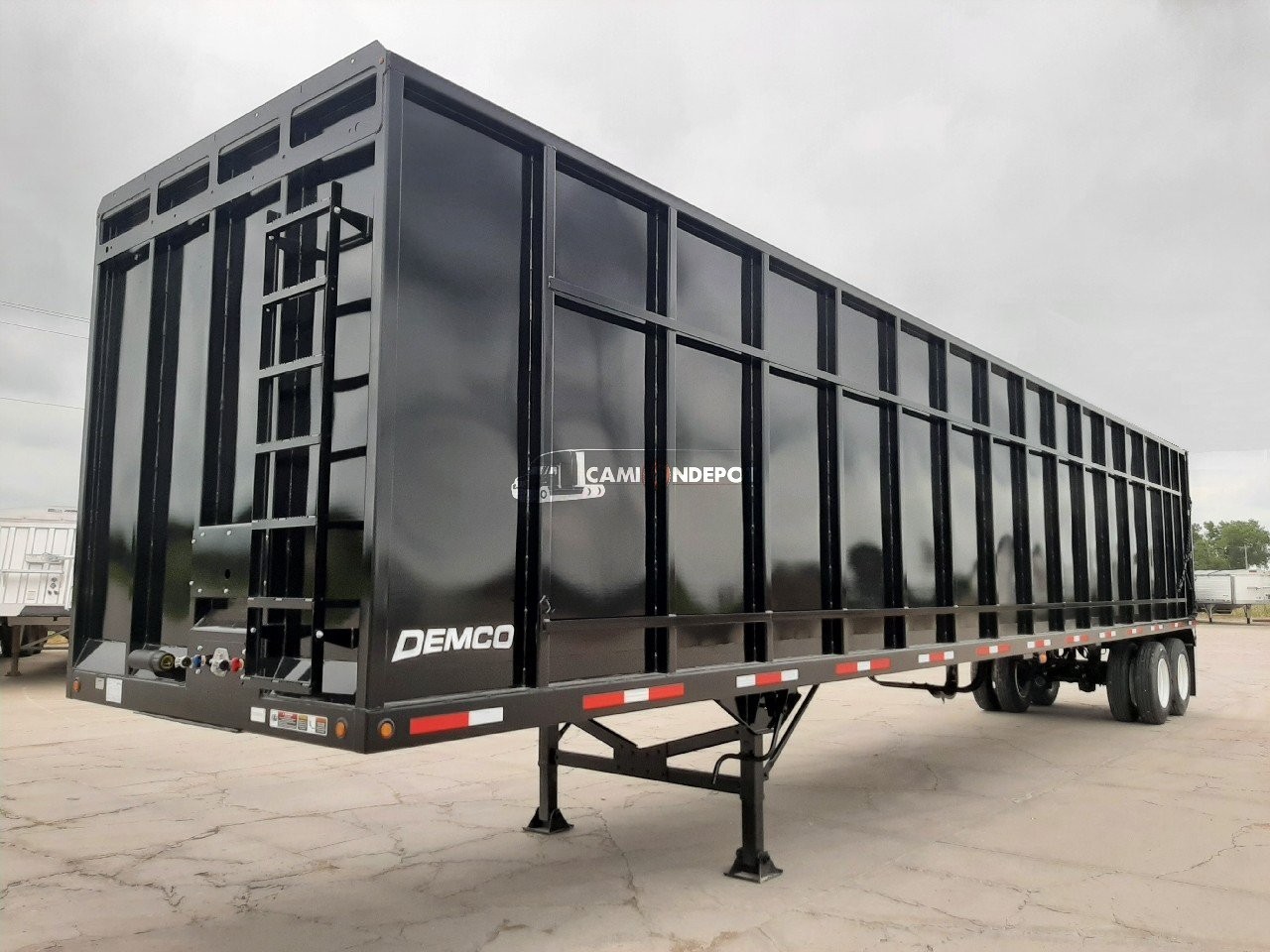 Truck Thumbnail 2