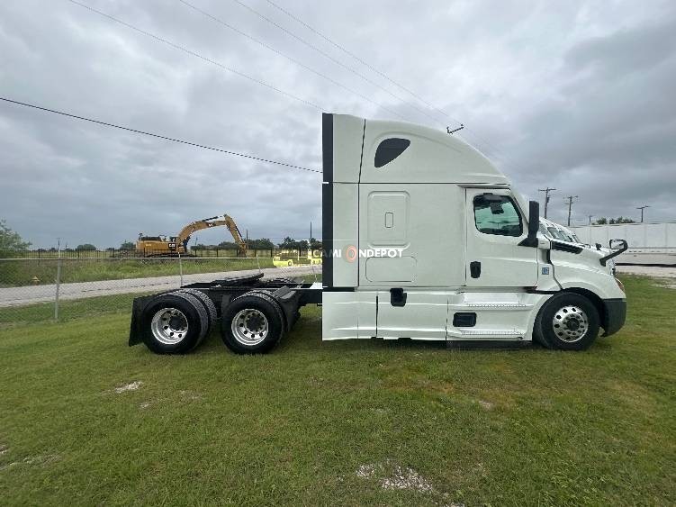 Truck Thumbnail 8