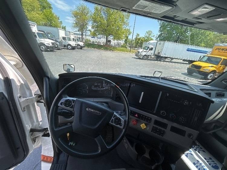 Truck Thumbnail 8