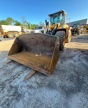 Truck Thumbnail 2
