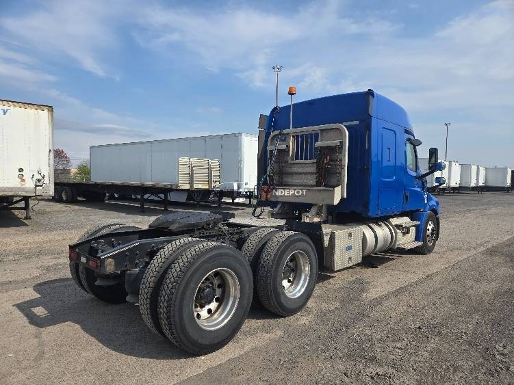 Truck Thumbnail 6