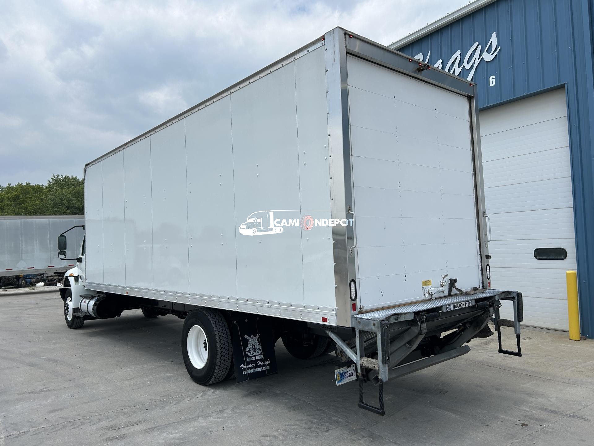 Truck Thumbnail 2