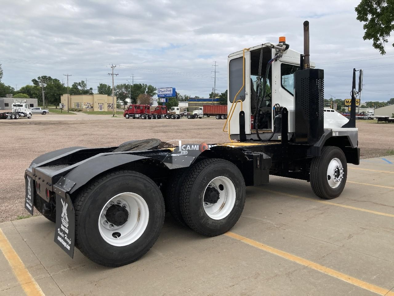 Truck Thumbnail 2