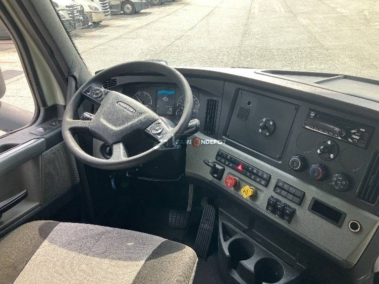 Truck Thumbnail 7