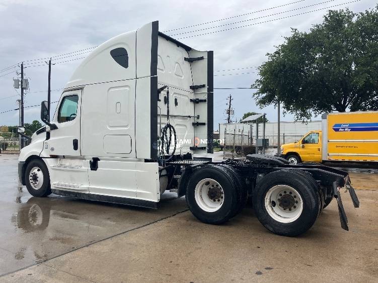 Truck Thumbnail 4