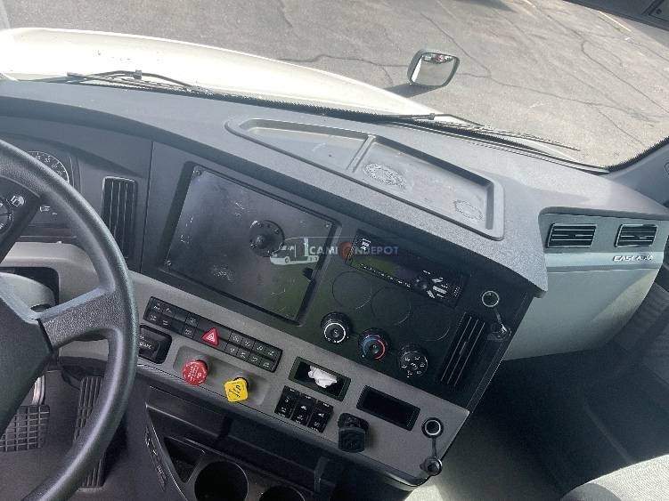 Truck Thumbnail 8