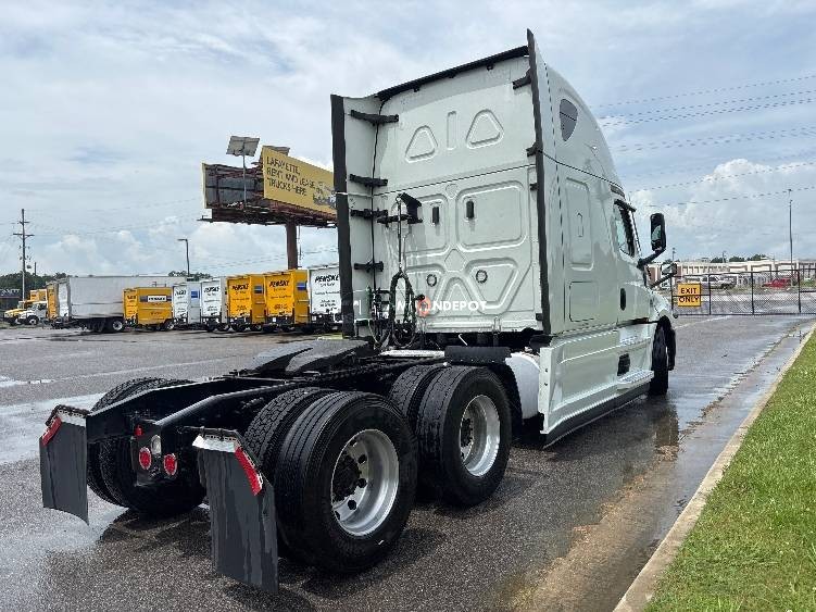 Truck Thumbnail 6