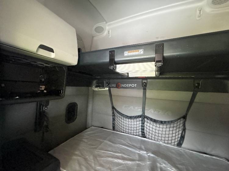 Truck Thumbnail 8