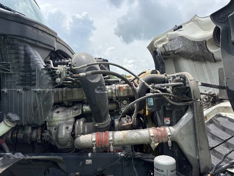 Truck Thumbnail 9