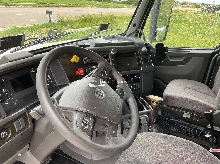 Truck Thumbnail 7