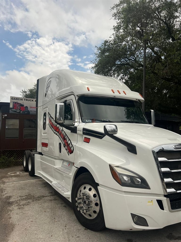 Truck Thumbnail 3