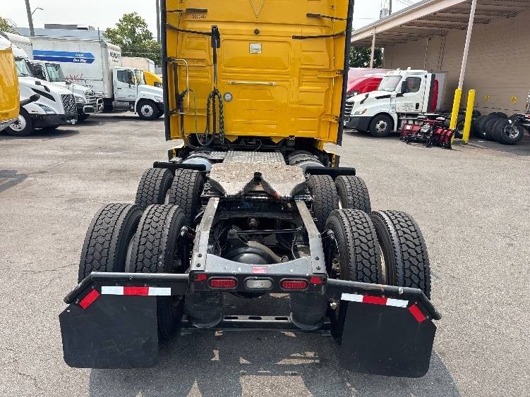 Truck Thumbnail 4
