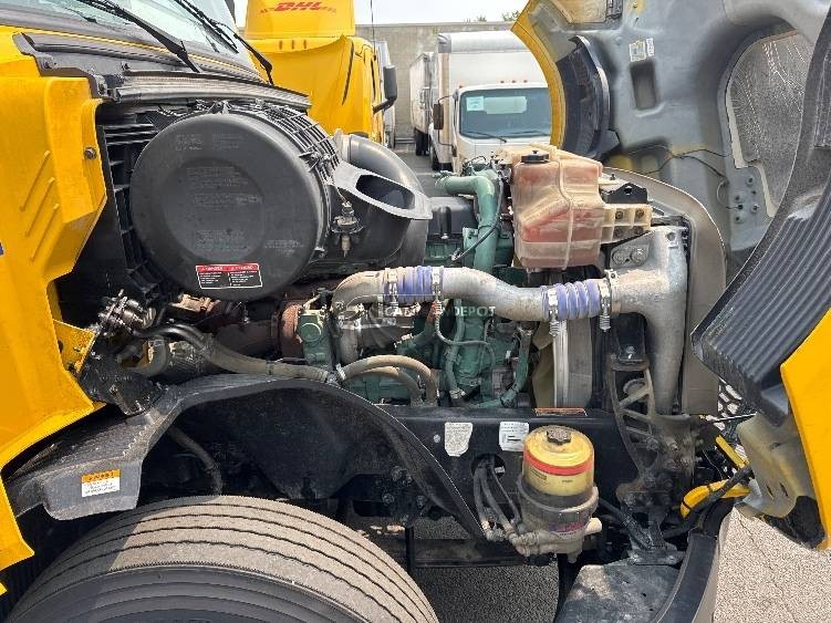Truck Thumbnail 9