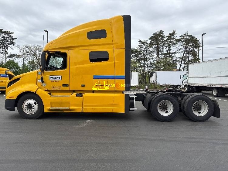 Truck Thumbnail 4