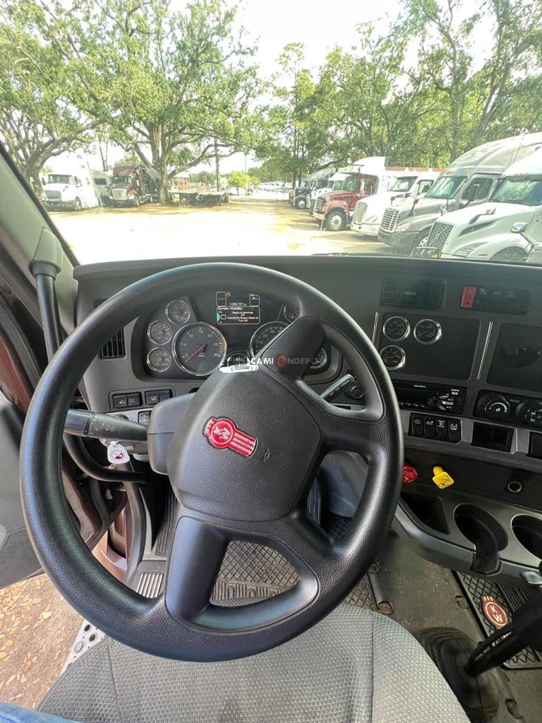 Truck Thumbnail 5