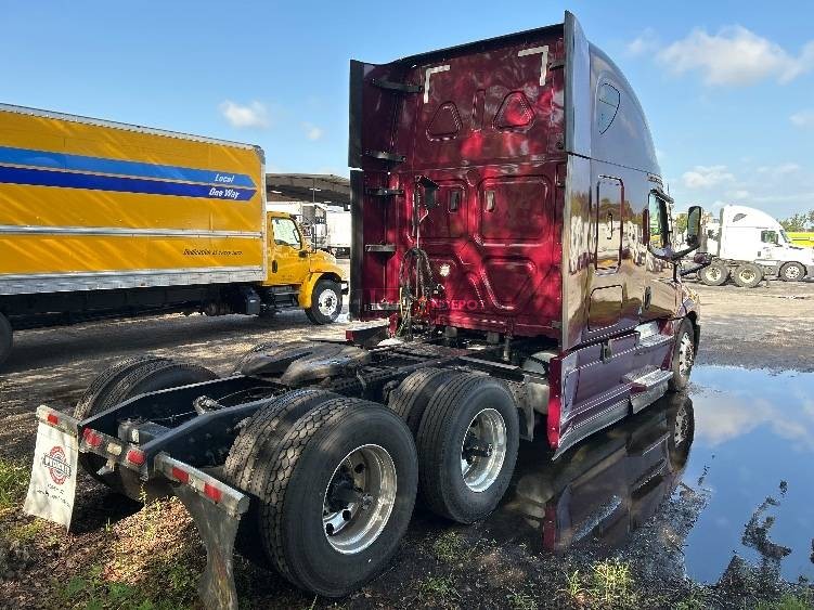 Truck Thumbnail 5