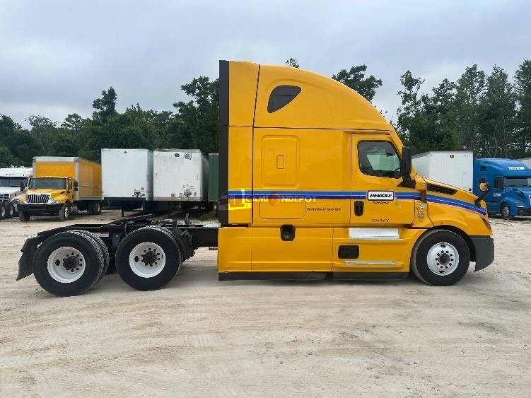 Truck Thumbnail 8