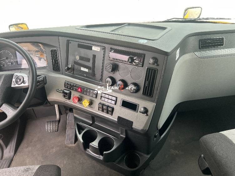 Truck Thumbnail 10
