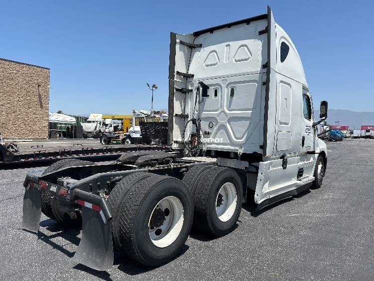 Truck Thumbnail 7