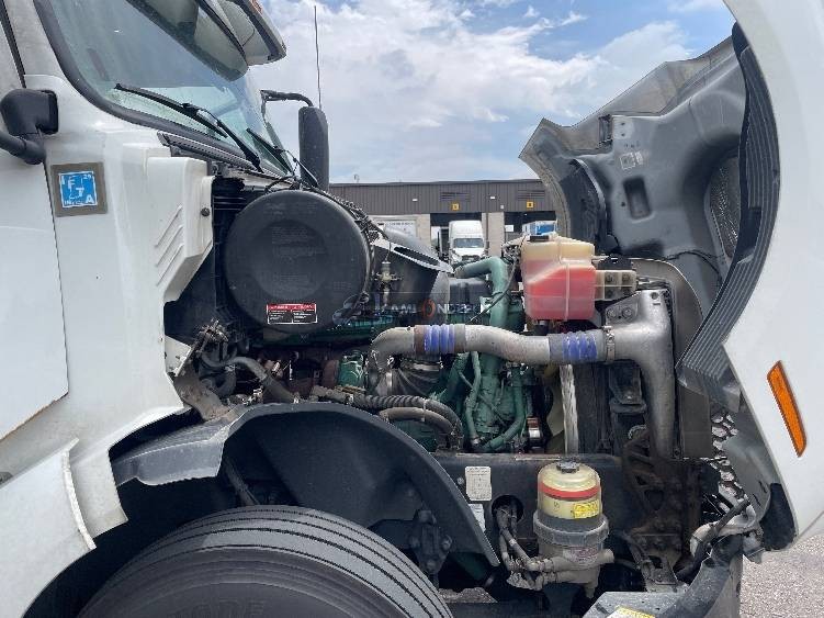 Truck Thumbnail 14
