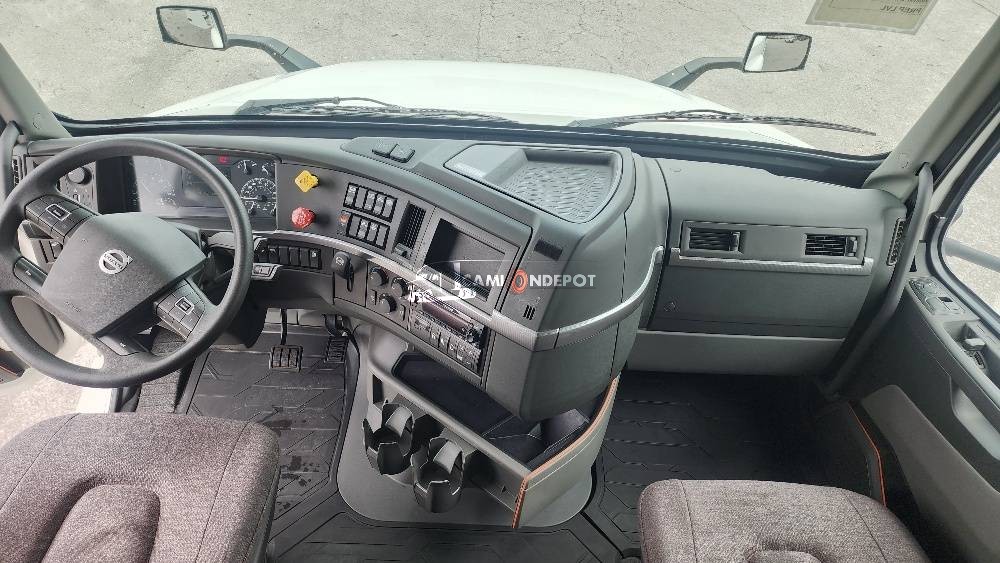 Truck Thumbnail 6