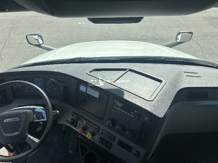 Truck Thumbnail 10