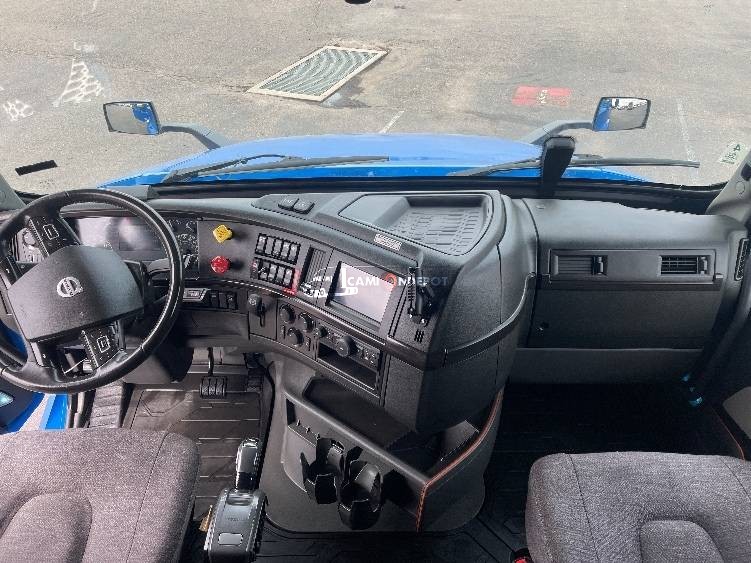 Truck Thumbnail 8