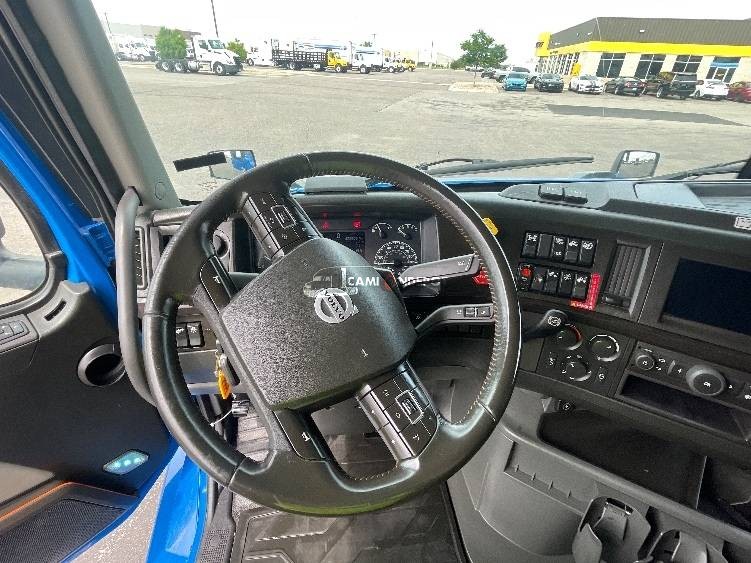 Truck Thumbnail 7