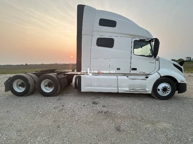 Truck Thumbnail 8