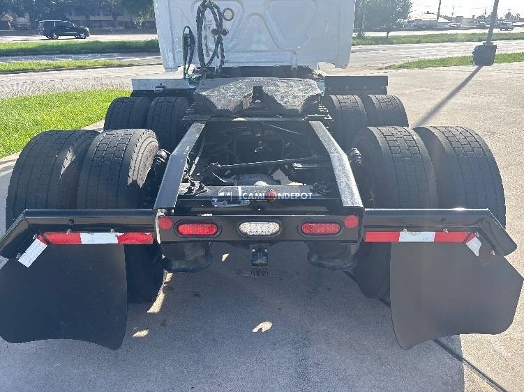 Truck Thumbnail 6