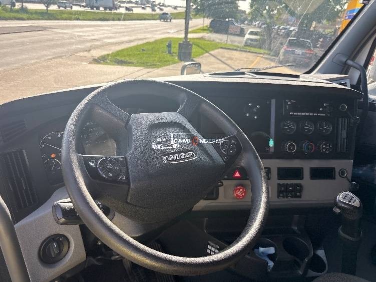Truck Thumbnail 7