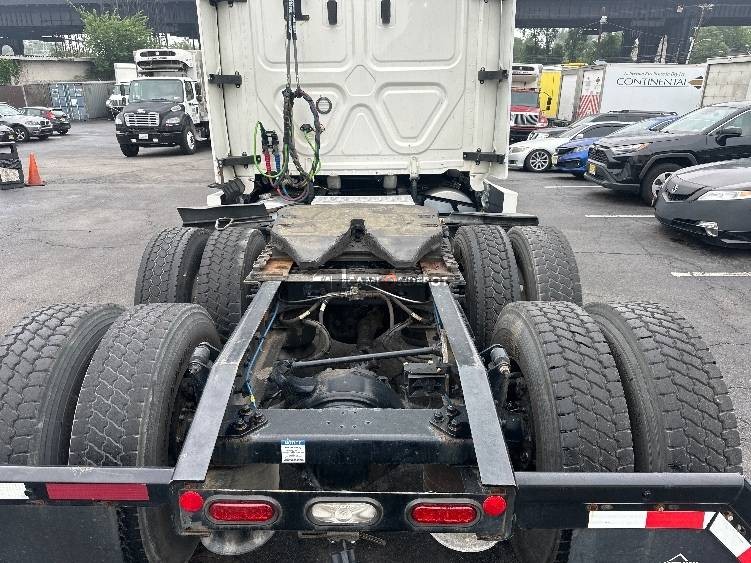 Truck Thumbnail 6