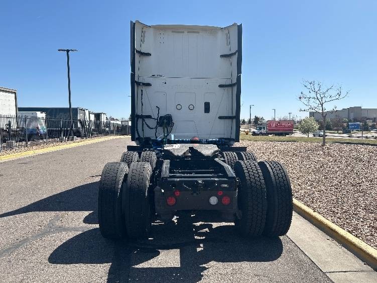 Truck Thumbnail 6