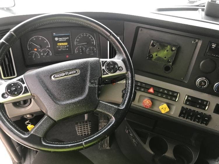 Truck Thumbnail 7