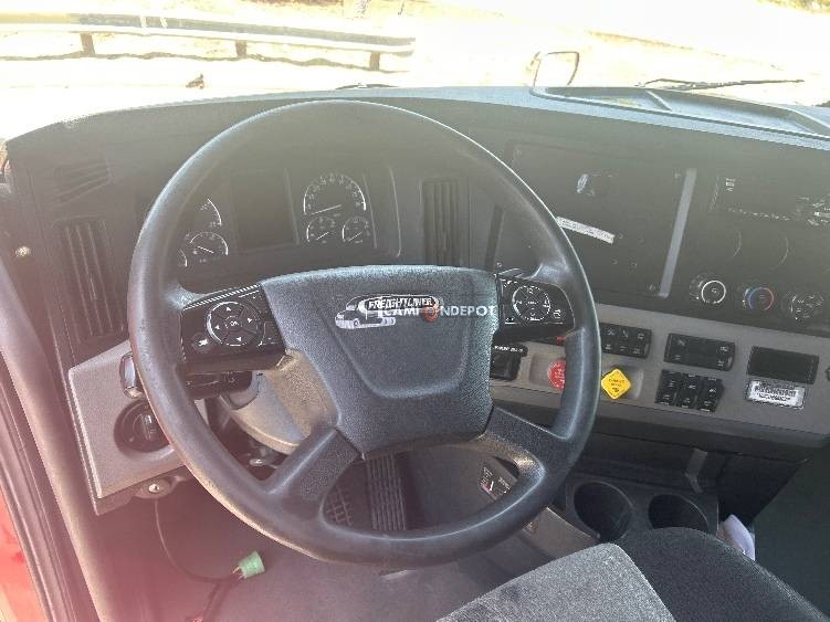 Truck Thumbnail 8