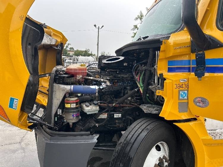 Truck Thumbnail 11