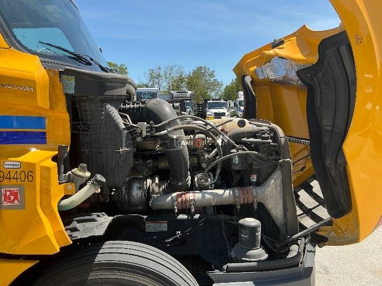 Truck Thumbnail 12