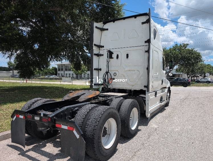 Truck Thumbnail 5