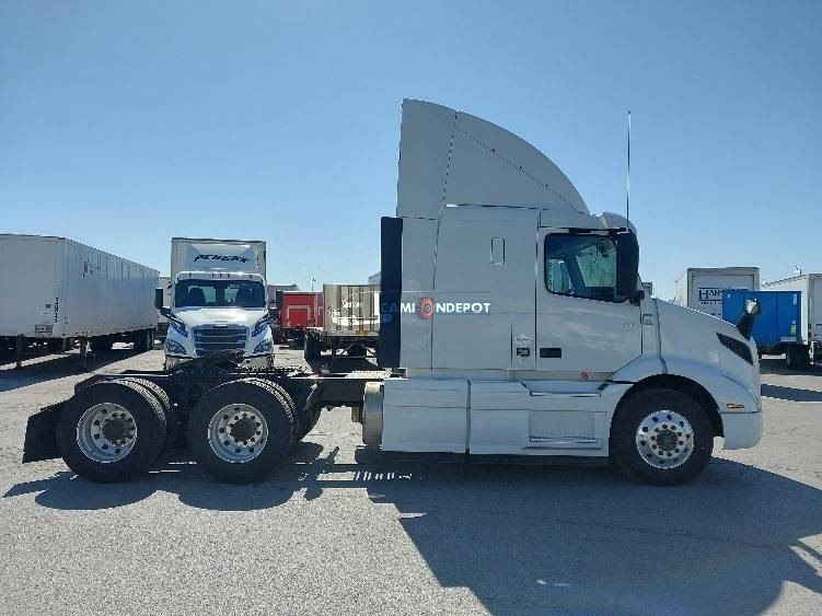 Truck Thumbnail 8