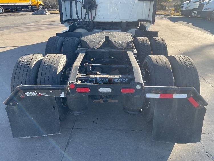 Truck Thumbnail 6