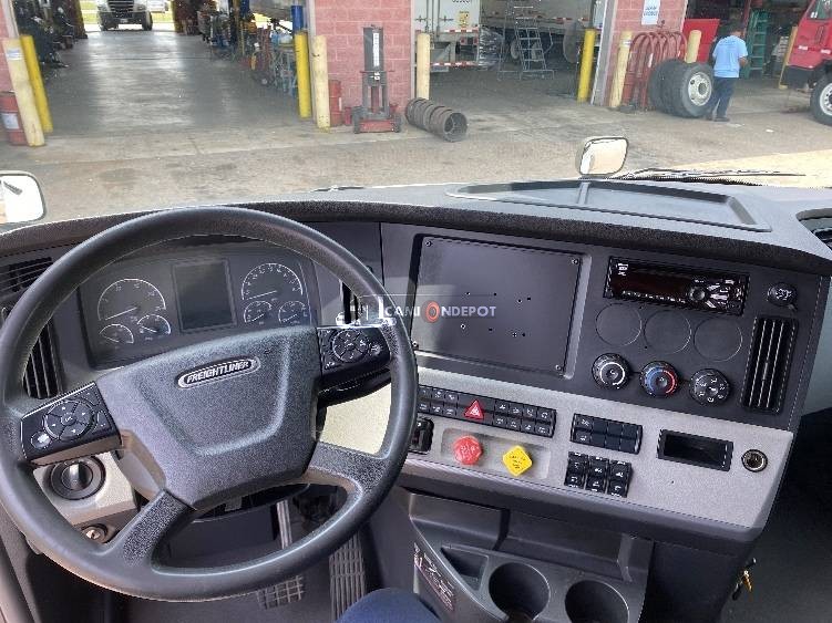 Truck Thumbnail 7