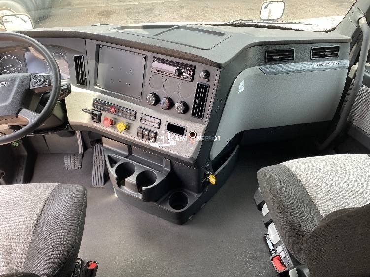 Truck Thumbnail 8