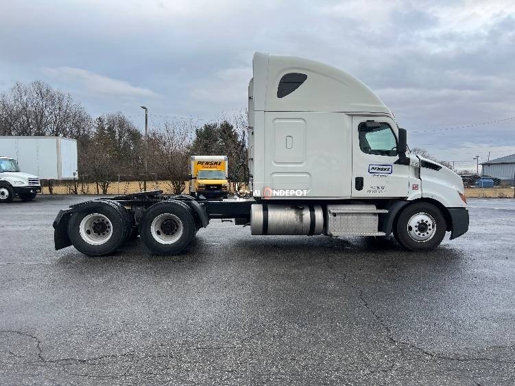 Truck Thumbnail 8