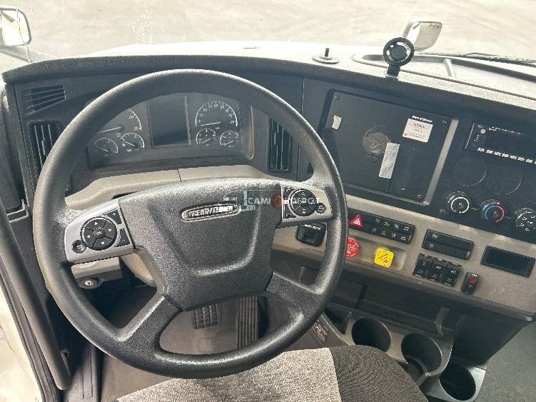 Truck Thumbnail 7