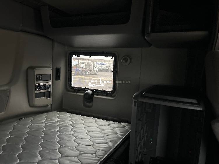 Truck Thumbnail 11
