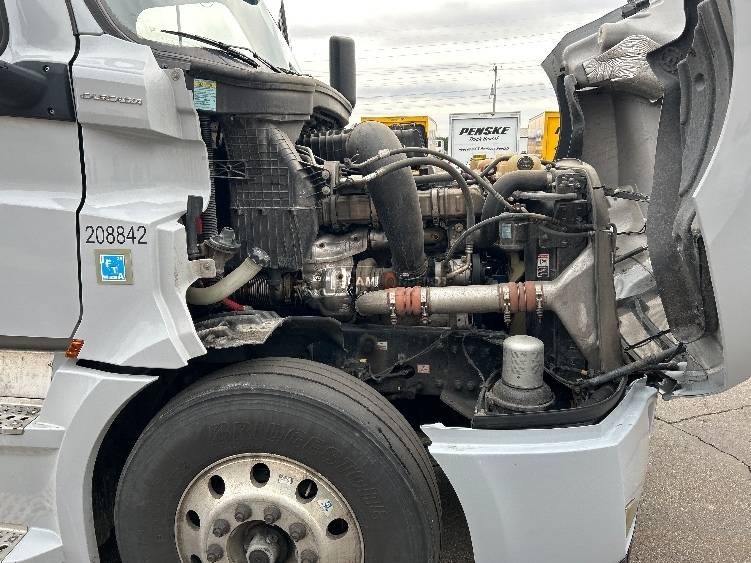 Truck Thumbnail 14